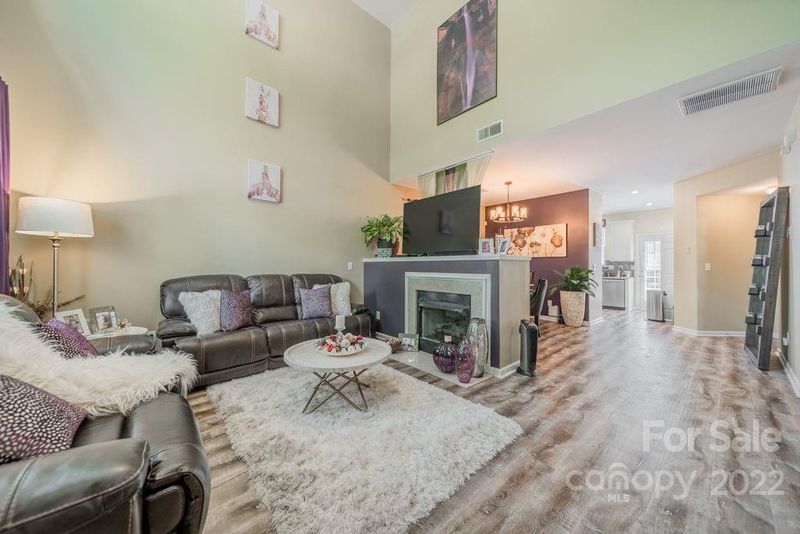 2160 Whispering Way, Charlotte, NC 28212