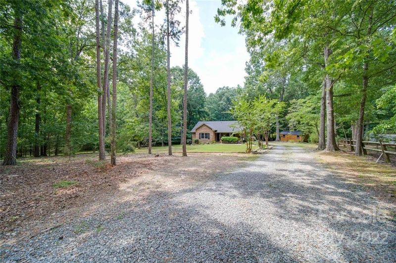 2201 Bearskin Ln, Monroe, NC 28110