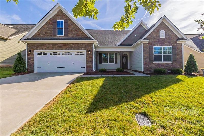 3276 Lock Erne Ave, Kannapolis, NC 28081