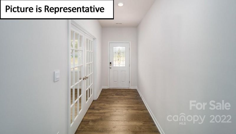 11006 Austin Estates Dr, Charlotte, NC 28213