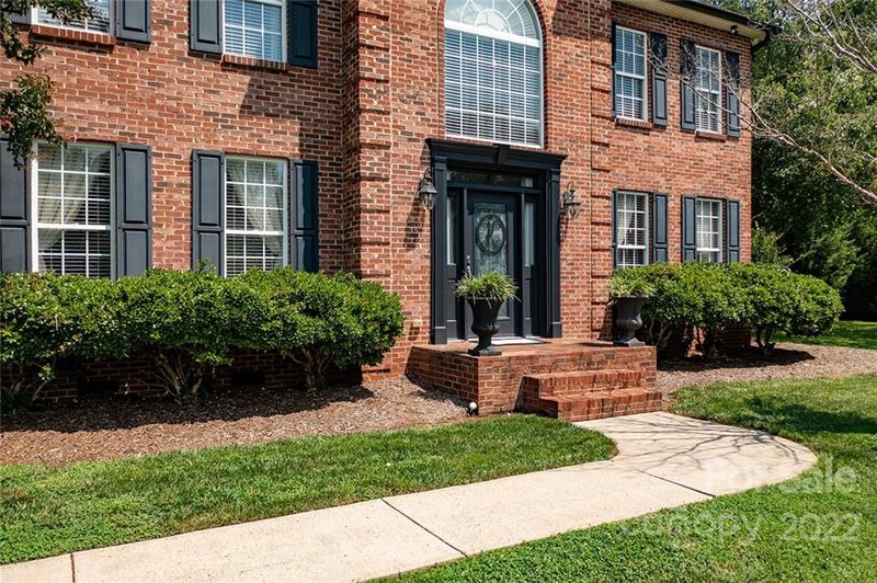 1367 Obrian Dr, Newton, NC 28658