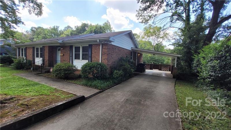 4522 Halstead Dr, Charlotte, NC 28209