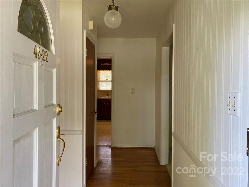 4522 Halstead Dr, Charlotte, NC 28209