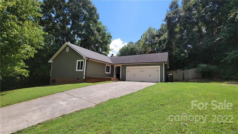587 Mirawood Trl NE, Concord, NC 28025
