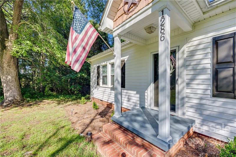 1286 Lawrence Rd, Clover, SC 29710