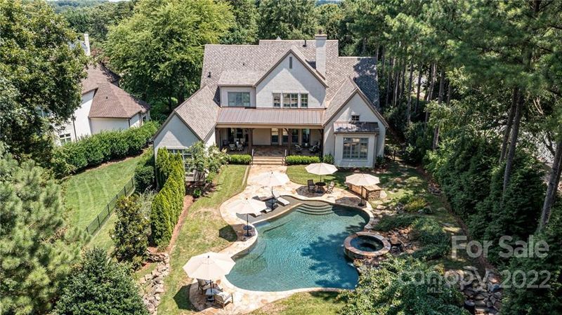 18905 Peninsula Point Dr, Cornelius, NC 28031