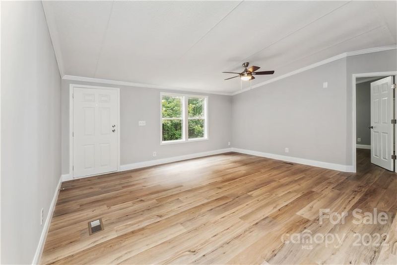 6595 Barnette Dr, Catawba, NC 28609