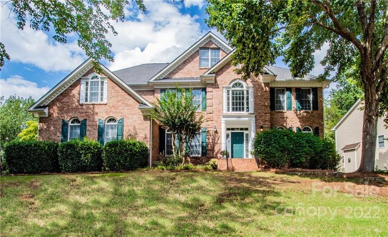 1301 Coachman Dr, Waxhaw, NC 28173