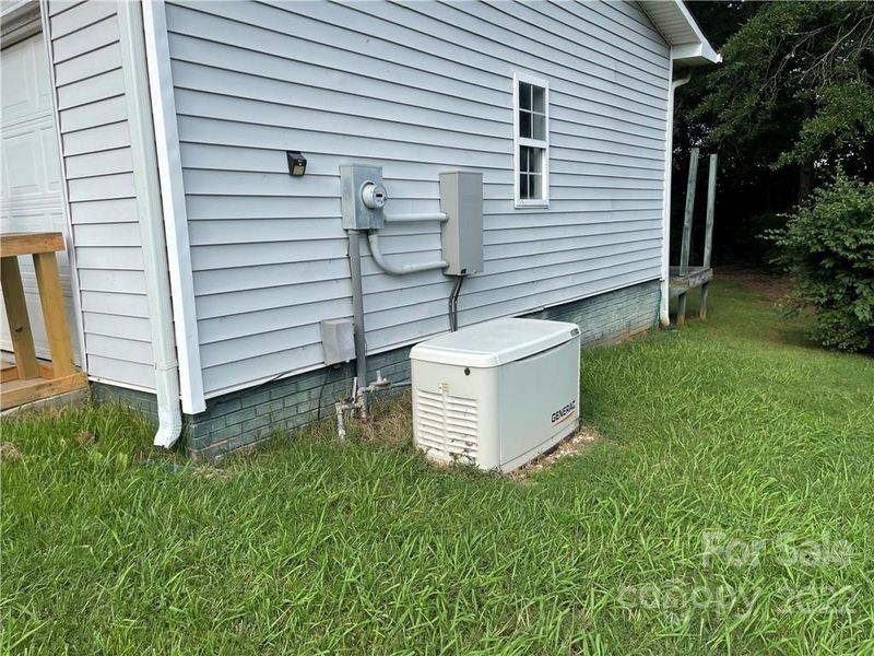 955 Hull St, Statesville, NC 28677
