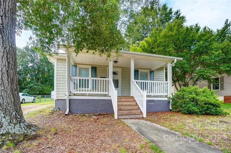 304 E 10th St, Kannapolis, NC 28083