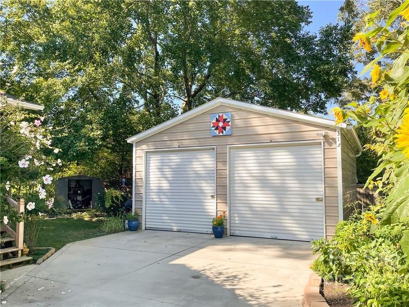 313 Parker Ave, Mooresville, NC 28115