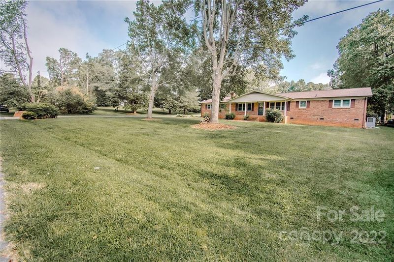 436 Caprice Cir, Lincolnton, NC 28092