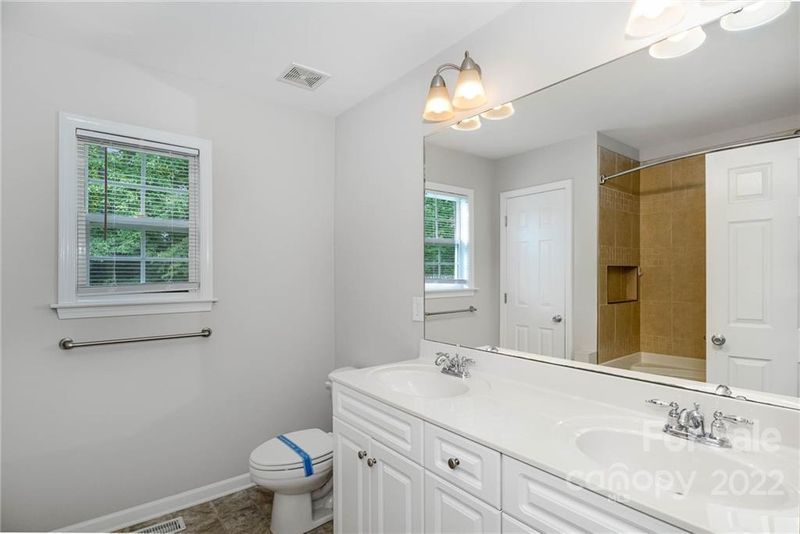 406 Chirping Sparrow Ct, Clover, SC 29710