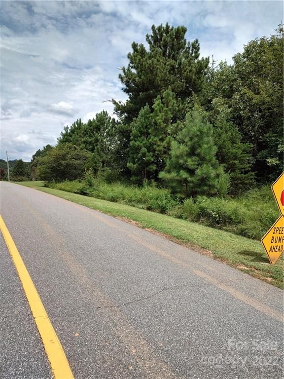 000 Gardner Point Dr, Stony Point, NC 28678