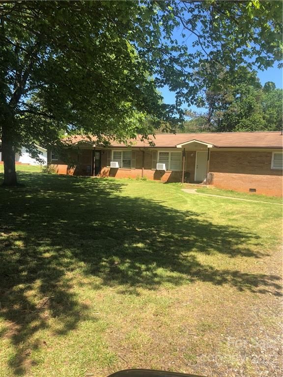 163 3rd Creek Rd, Statesville, NC 28677