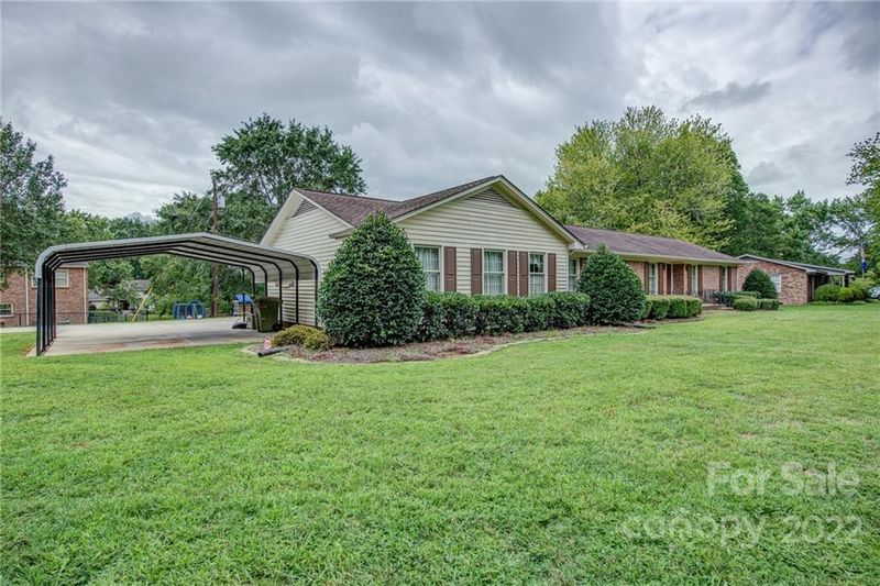 101 Ridge Ave, Clover, SC 29710