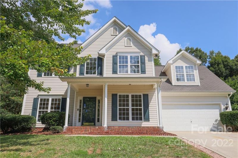 104 Thatcher Pl, Mount Holly, NC 28120