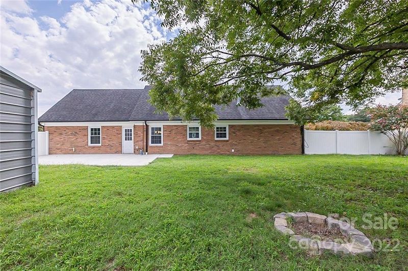 309 Knox St, Clover, SC 29710