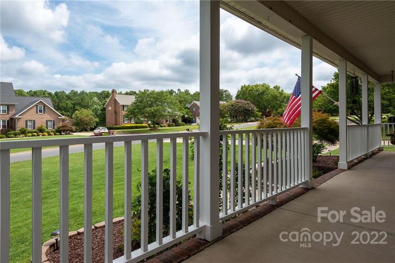 131 Colony Dr, Mooresville, NC 28115