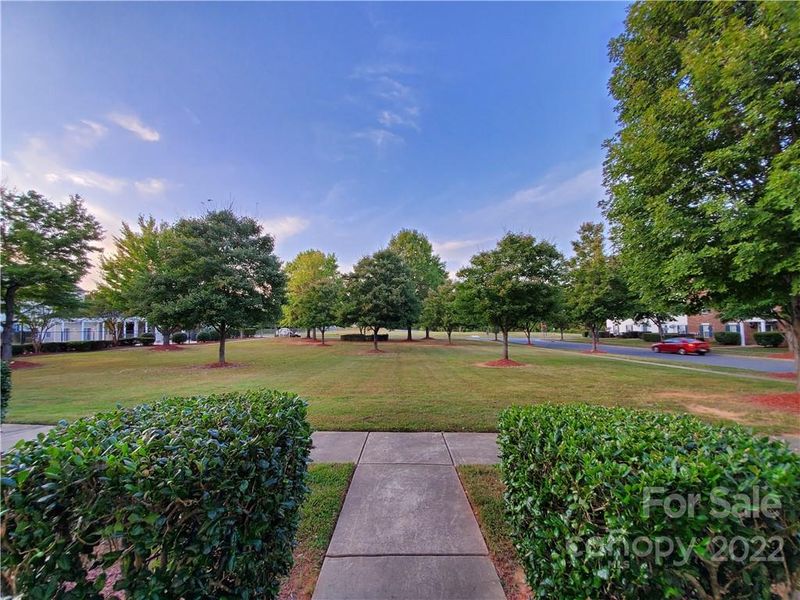 3973 Mohawk Ct, Charlotte, NC 28215