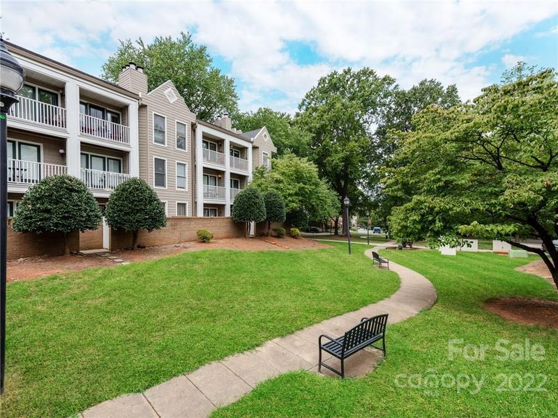 300 Cedar St S, Charlotte, NC 28202