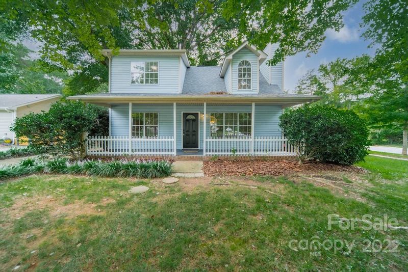 7000 Misty Morn Dr, Charlotte, NC 28215
