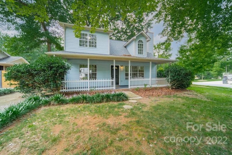 7000 Misty Morn Dr, Charlotte, NC 28215