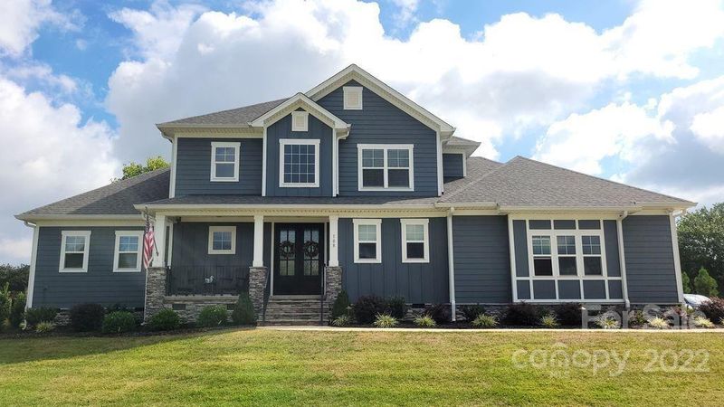 108 Manorly Ln, Mooresville, NC 28115