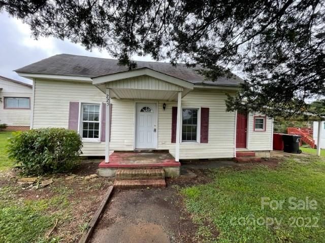 225 Eden St, Davidson, NC 28036