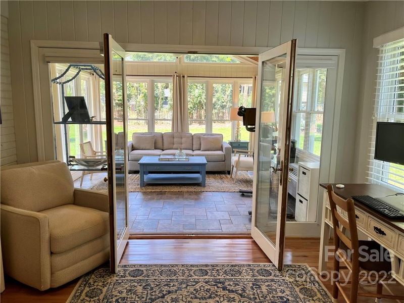 1115 Barkley Rd, Charlotte, NC 28209