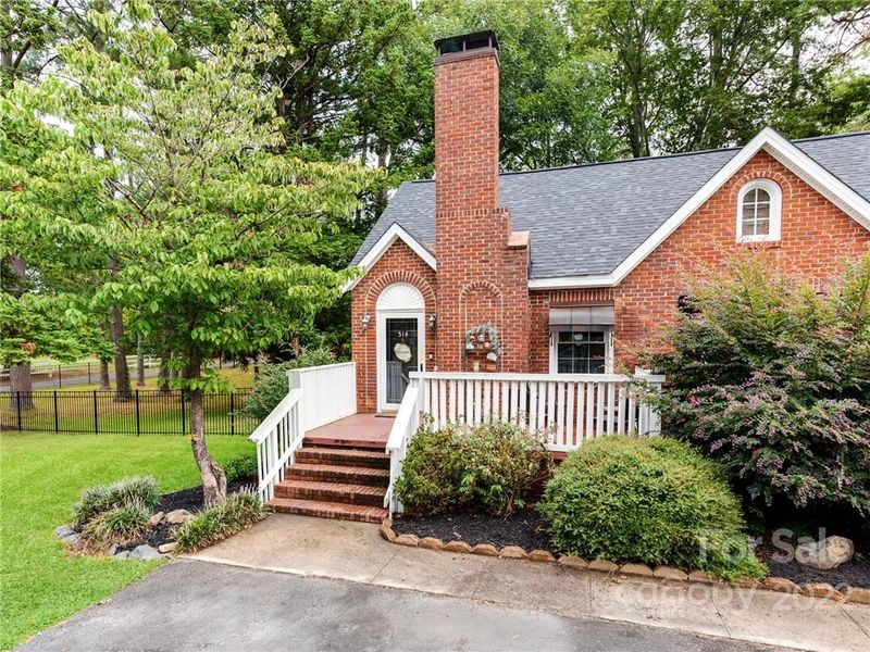 514 Elm St, Marshville, NC 28103