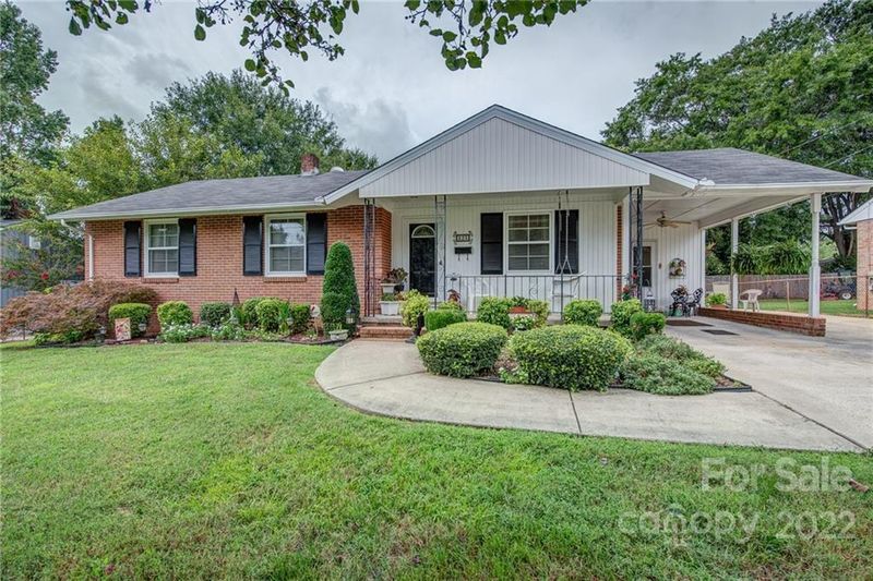 323 S Vine St, Gastonia, NC 28052