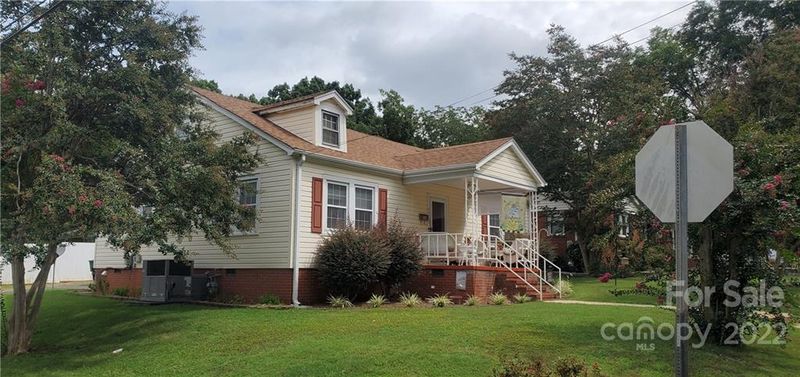 538 W Harvie Ave, Gastonia, NC 28052