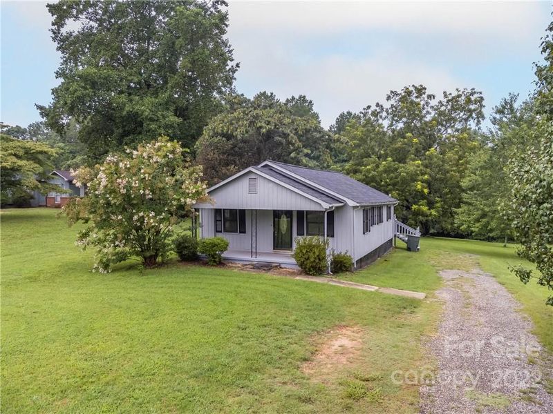 752 Perth Rd, Troutman, NC 28166