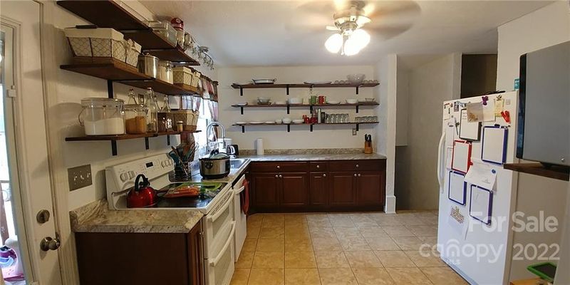 1310 Poplar Cir, Newton, NC 28658