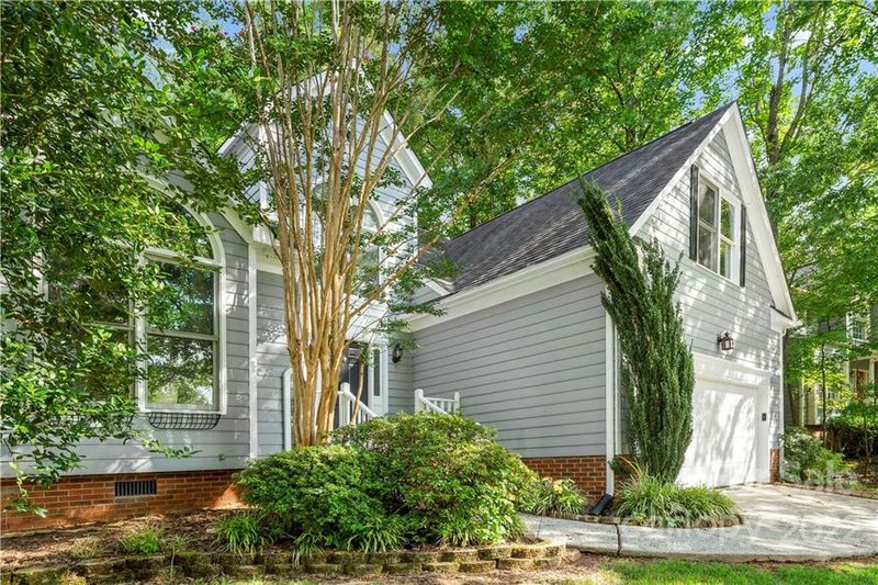 17218 Shadow Bark Dr, Cornelius, NC 28031