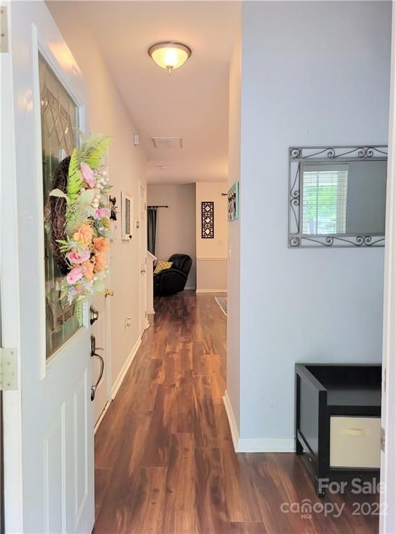 122 Deep Gap Ct, Charlotte, NC 28217
