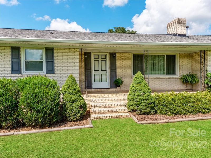 8117 Browne Rd, Charlotte, NC 28269