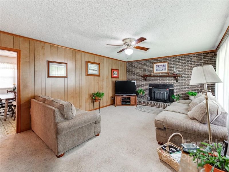 8117 Browne Rd, Charlotte, NC 28269