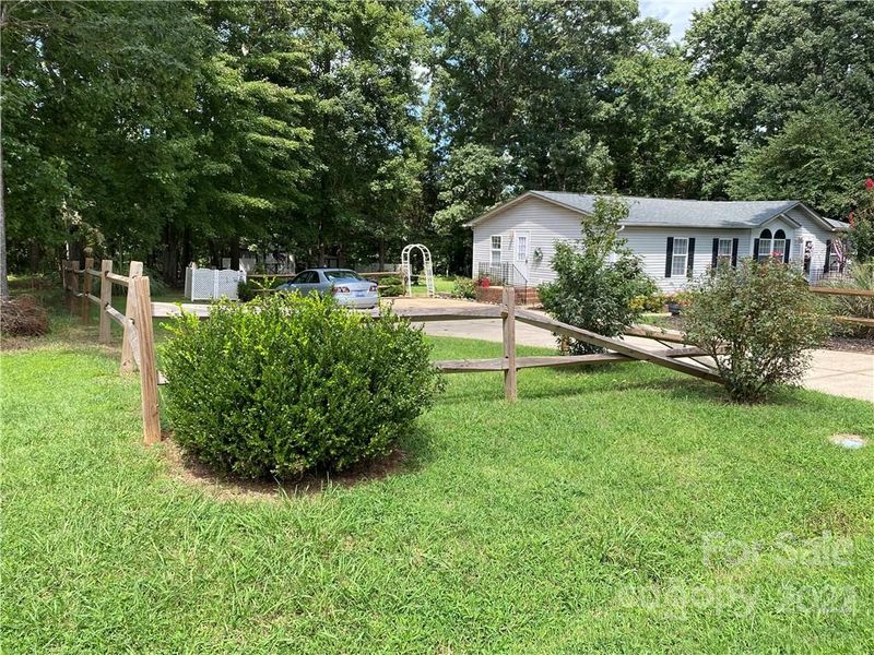 110 Sailwinds Rd, Mooresville, NC 28115