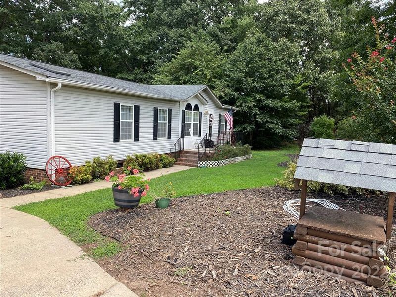 110 Sailwinds Rd, Mooresville, NC 28115
