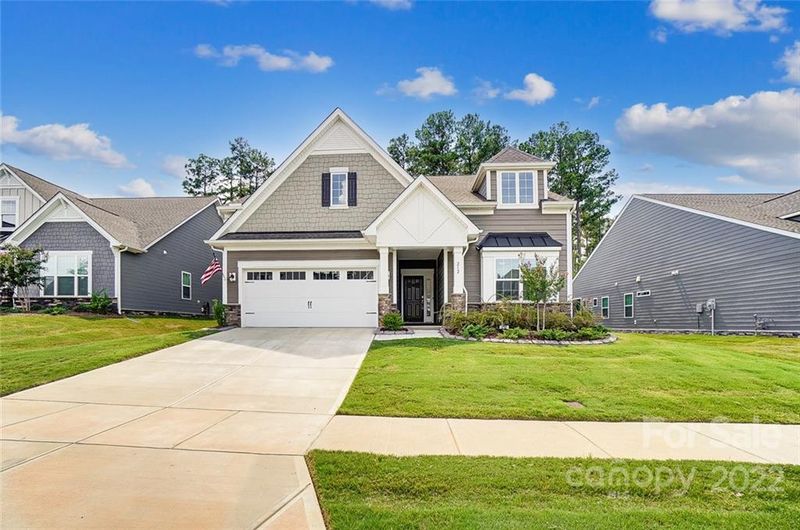 212 Van Gogh Trl, Mount Holly, NC 28120