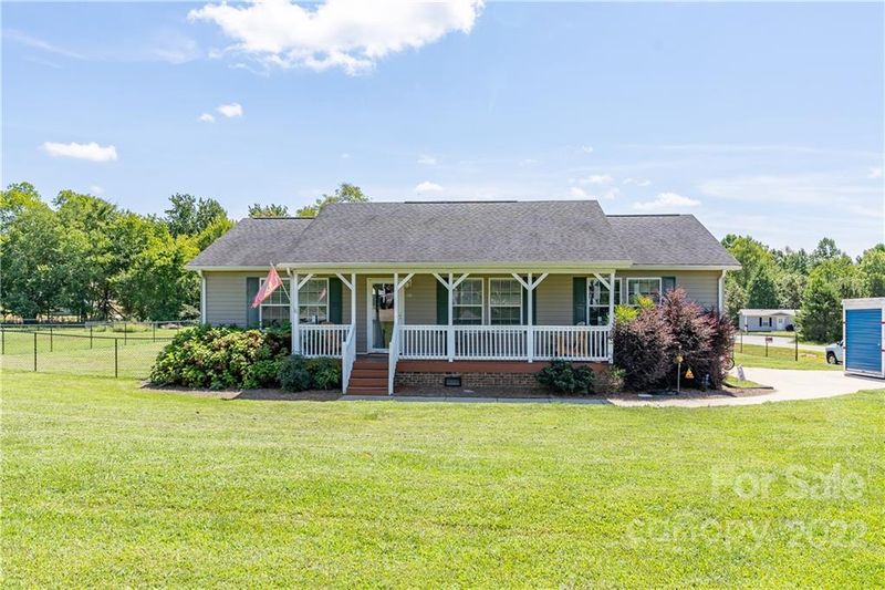 1031 Canada Dr, Dallas, NC 28034