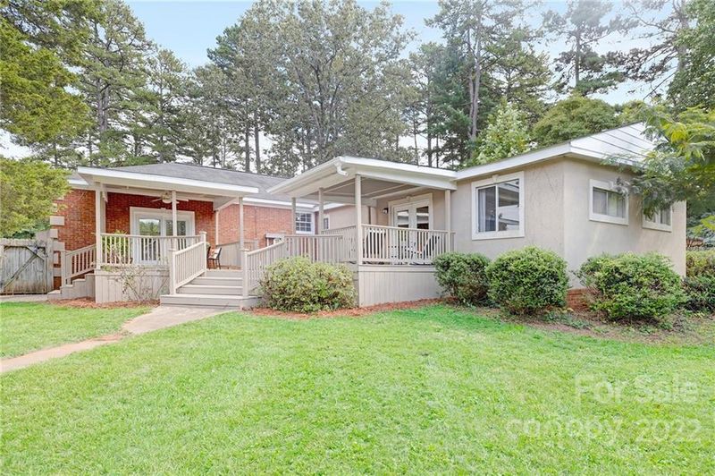 6727 Alanbrook Rd, Charlotte, NC 28205