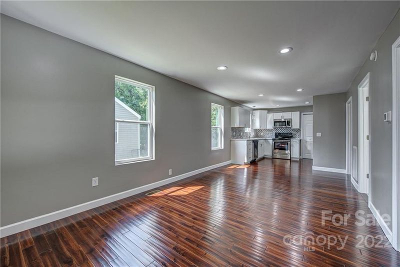 713 N Buckoak St, Stanley, NC 28164