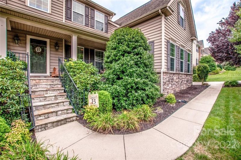 3869 Hounslow Ln, Harrisburg, NC 28075