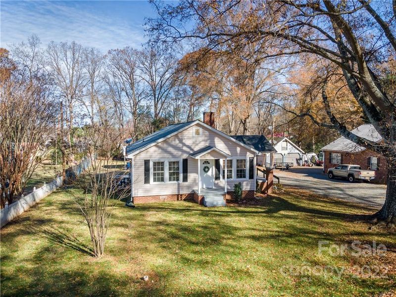 21019 Pine St, Cornelius, NC 28031