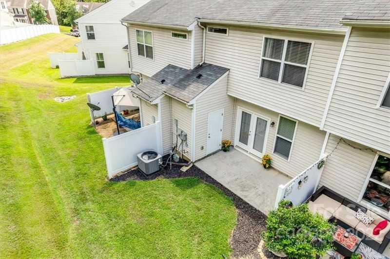 7353 Laurel Valley Rd, Charlotte, NC 28273