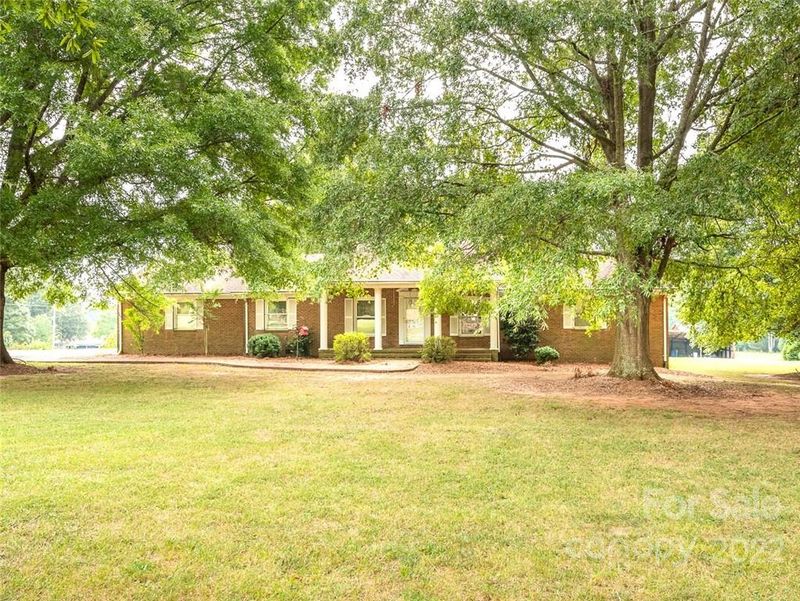 726 Cessna Rd, Concord, NC 28027