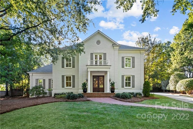 6812 Honors Ct, Charlotte, NC 28210